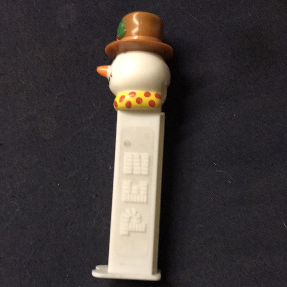 Vintage Snowman Collectible Pez - Picture 2 of 9